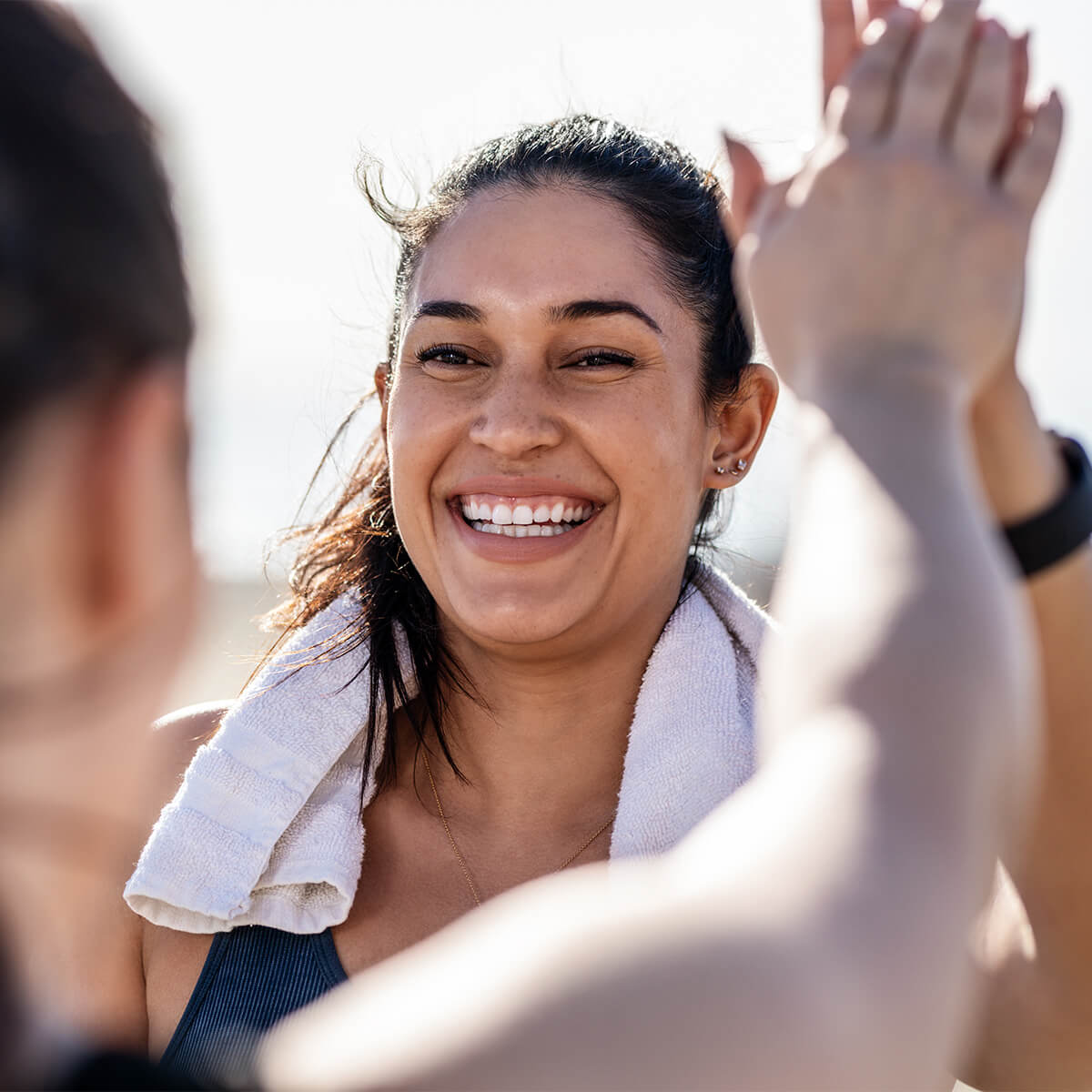 Deux femmes se félicitent