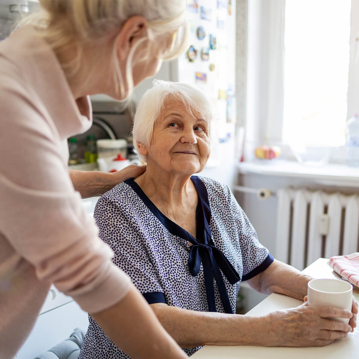 Un parent endetté reçoit de l'aide de son enfant